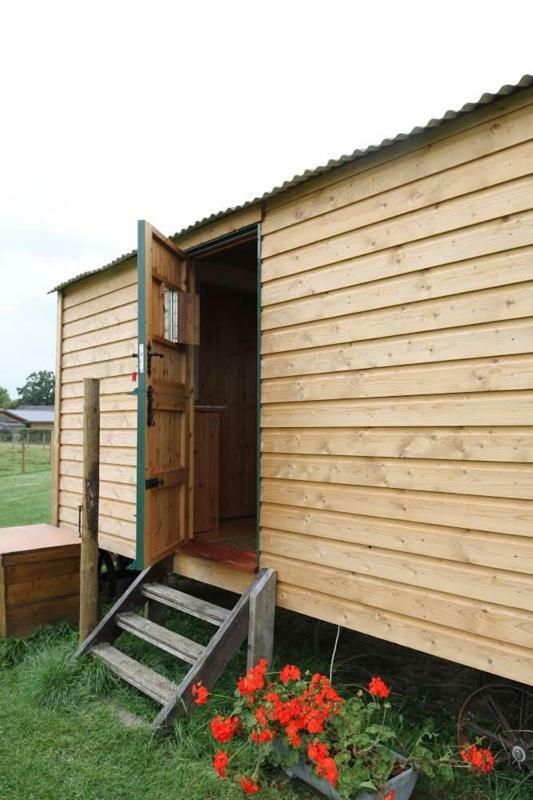 فندق Shepherdshuts-Southeast آشفورد المظهر الخارجي الصورة